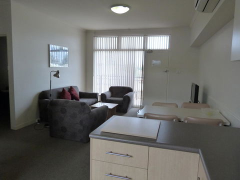 Glenelg Holiday Apartments - Corfu - South Australia Travel 10