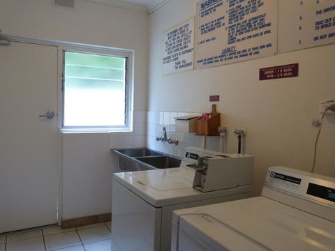 Glenelg Holiday Apartments - Corfu - South Australia Travel 15