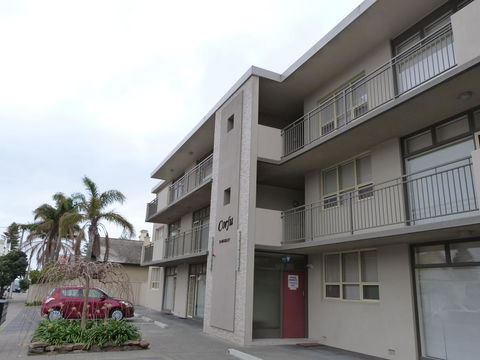 Glenelg Holiday Apartments - Corfu - South Australia Travel 1