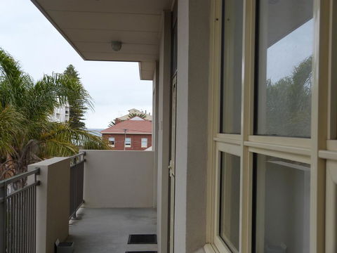 Glenelg Holiday Apartments - Corfu - South Australia Travel 2