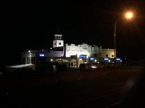 Adelaide - Semaphore Beach Front - South Australia Travel 22