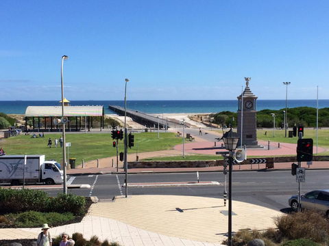 Adelaide - Semaphore Beach Front - South Australia Travel 25