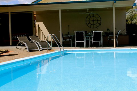 Isis Motel Scone - South Australia Travel 1