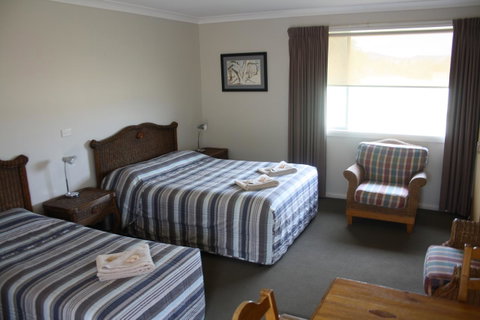 Isis Motel Scone - South Australia Travel 6