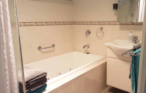Admirals Inn - South Australia Travel 5