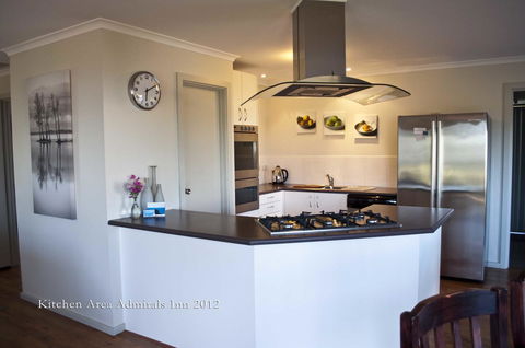 Admirals Inn - South Australia Travel 0