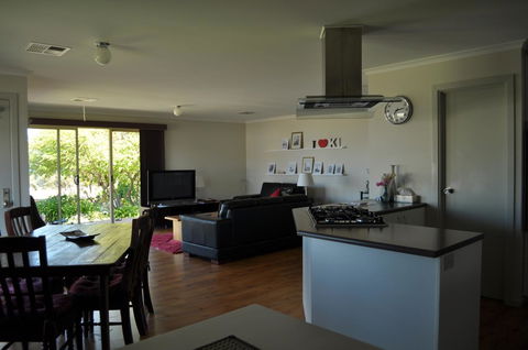 Admirals Inn - South Australia Travel 9