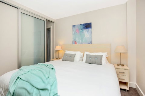 Pier Luxury Apartments - South Australia Travel 28