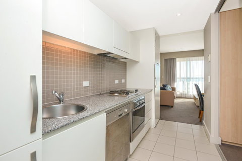 Pier Luxury Apartments - South Australia Travel 15