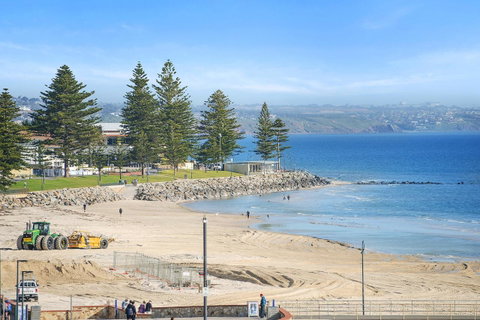Pier Luxury Apartments - South Australia Travel 20