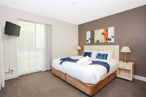 Pier Luxury Apartments - South Australia Travel 29