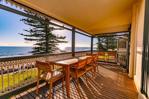 Seawall Apartments - South Australia Travel 1