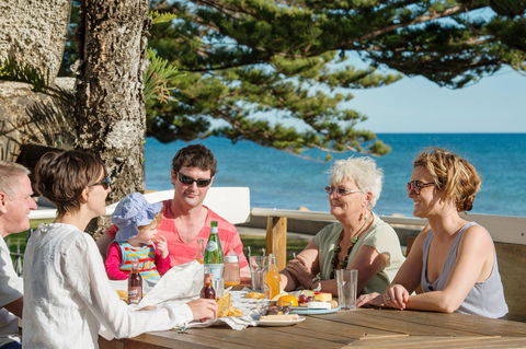 Seawall Apartments - South Australia Travel 17