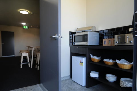 Mansfield Park Hotel - South Australia Travel 9