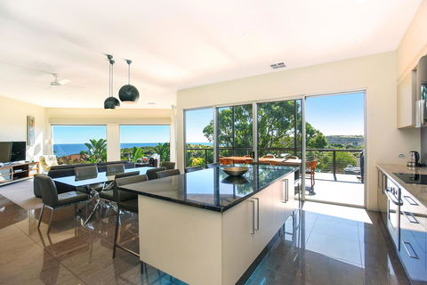 Lavina Luxury Beach House - South Australia Travel 8