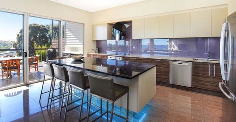 Lavina Luxury Beach House - South Australia Travel 39