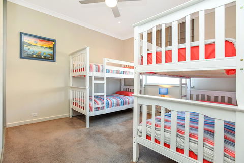 Lavina Luxury Beach House - South Australia Travel 18