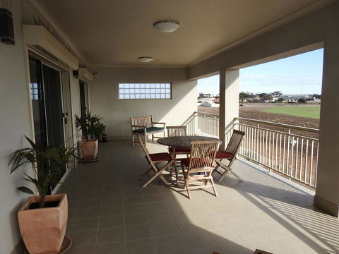 Rezare House Bed & Breakfast - South Australia Travel 18