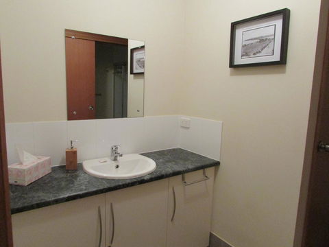 Lazy Days Cottage - Victor Harbor - South Australia Travel 19