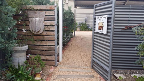 Little Para Cottage Tanunda - South Australia Travel 17