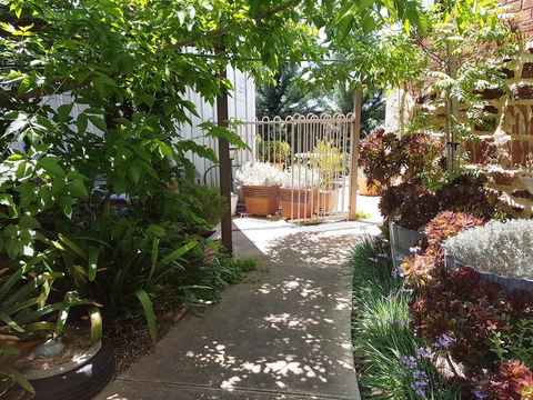 Little Para Cottage Tanunda - South Australia Travel 12