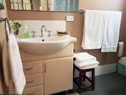 Little Para Cottage Tanunda - South Australia Travel 8