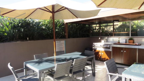 Bayview Beachfront Apartments, In Town Right On The Beach - South Australia Travel 23