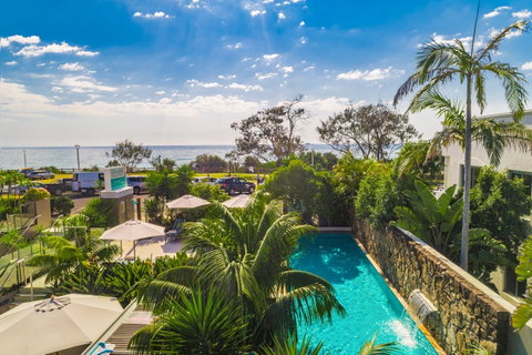 Bayview Beachfront Apartments, In Town Right On The Beach - South Australia Travel 0
