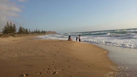 Beachside Escape On The Esplanade - South Australia Travel 1
