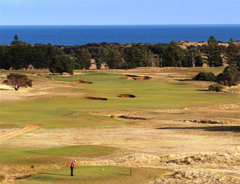 Lady Bay Hotel - South Australia Travel 22