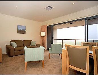 Lady Bay Hotel - South Australia Travel 6