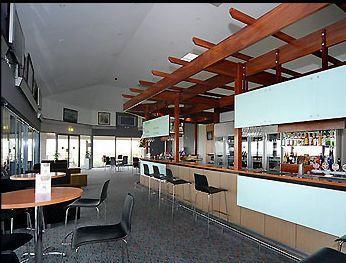 Lady Bay Hotel - South Australia Travel 11