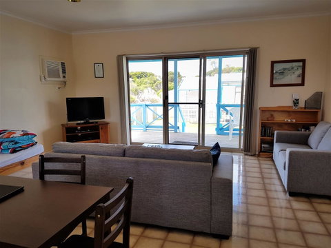 Marion Bay Holiday Villas - South Australia Travel 10