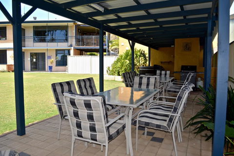 Longbeach Apartments - South Australia Travel 4