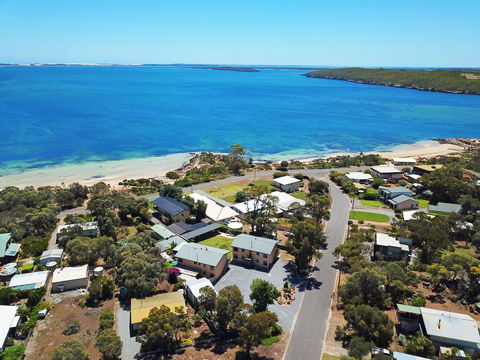 Longbeach Apartments - South Australia Travel 1