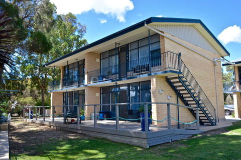 Longbeach Apartments - South Australia Travel 0