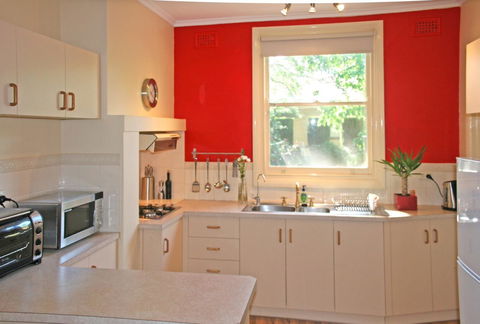 Oats Cottage - South Australia Travel 10