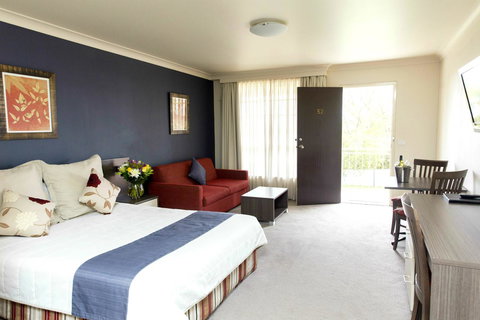 Bathurst Motor Inn - South Australia Travel 1