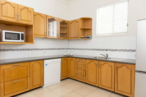 Bathurst Motor Inn - South Australia Travel 32