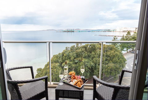 Port Lincoln Hotel - South Australia Travel 13