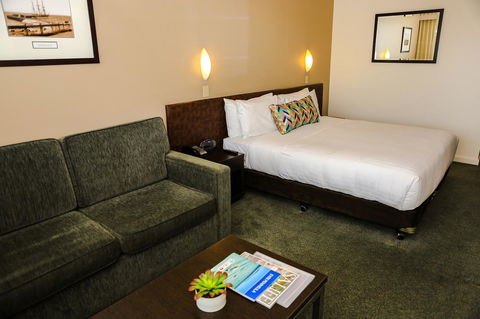 Port Lincoln Hotel - South Australia Travel 6