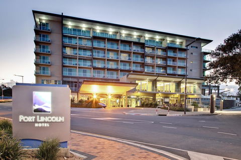 Port Lincoln Hotel - South Australia Travel 16