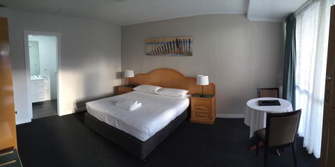 Hilton Beachfront Motel - South Australia Travel 27