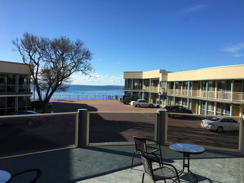 Hilton Beachfront Motel - South Australia Travel 22