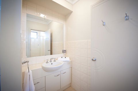 The Bluff Resort Apartments - South Australia Travel 43