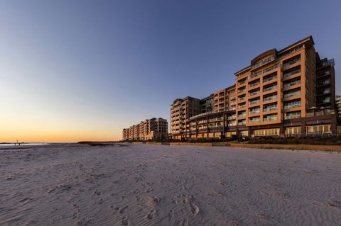 Apartments @ 16 Holdfast - South Australia Travel 6