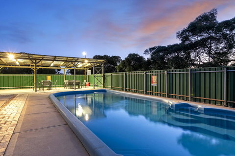 Border Village Roadhouse - South Australia Travel 4