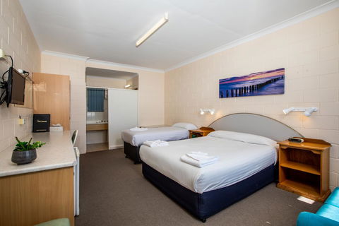Blue Seas Motel - South Australia Travel 3