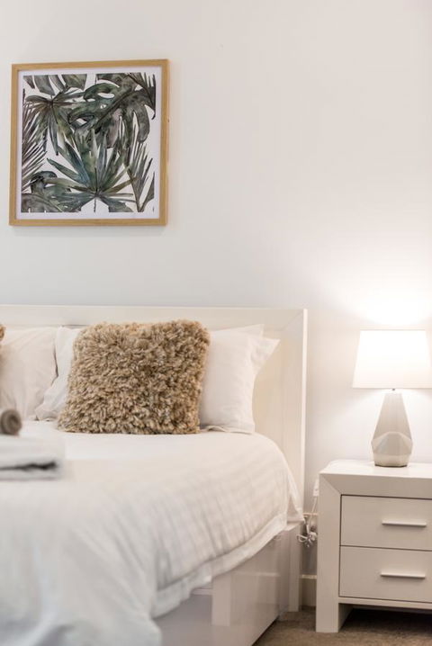 Beachside Luxury & Comfort, Ocean Views In Glenelg - South Australia Travel 13