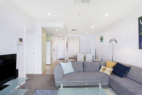 Beachside Luxury & Comfort, Ocean Views In Glenelg - South Australia Travel 10